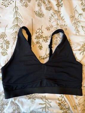 Fabletics sports bra